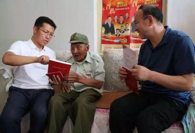 深圳炳焕科技有限公司销售未经强制性认证、未标明厂名厂址执行标准的产品案